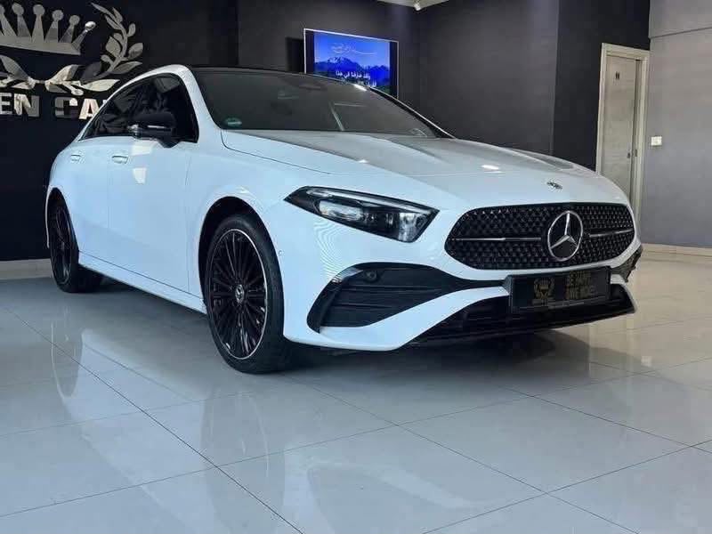 Mercedes-Benz Class A250e Kit AMG 2024